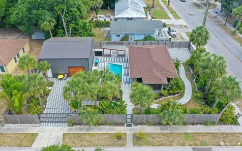 1293 21st Street Sarasota FL 34234