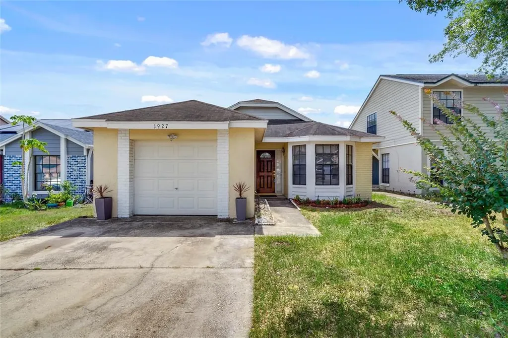 1927 Sheeler Oaks Drive Apopka FL 32703