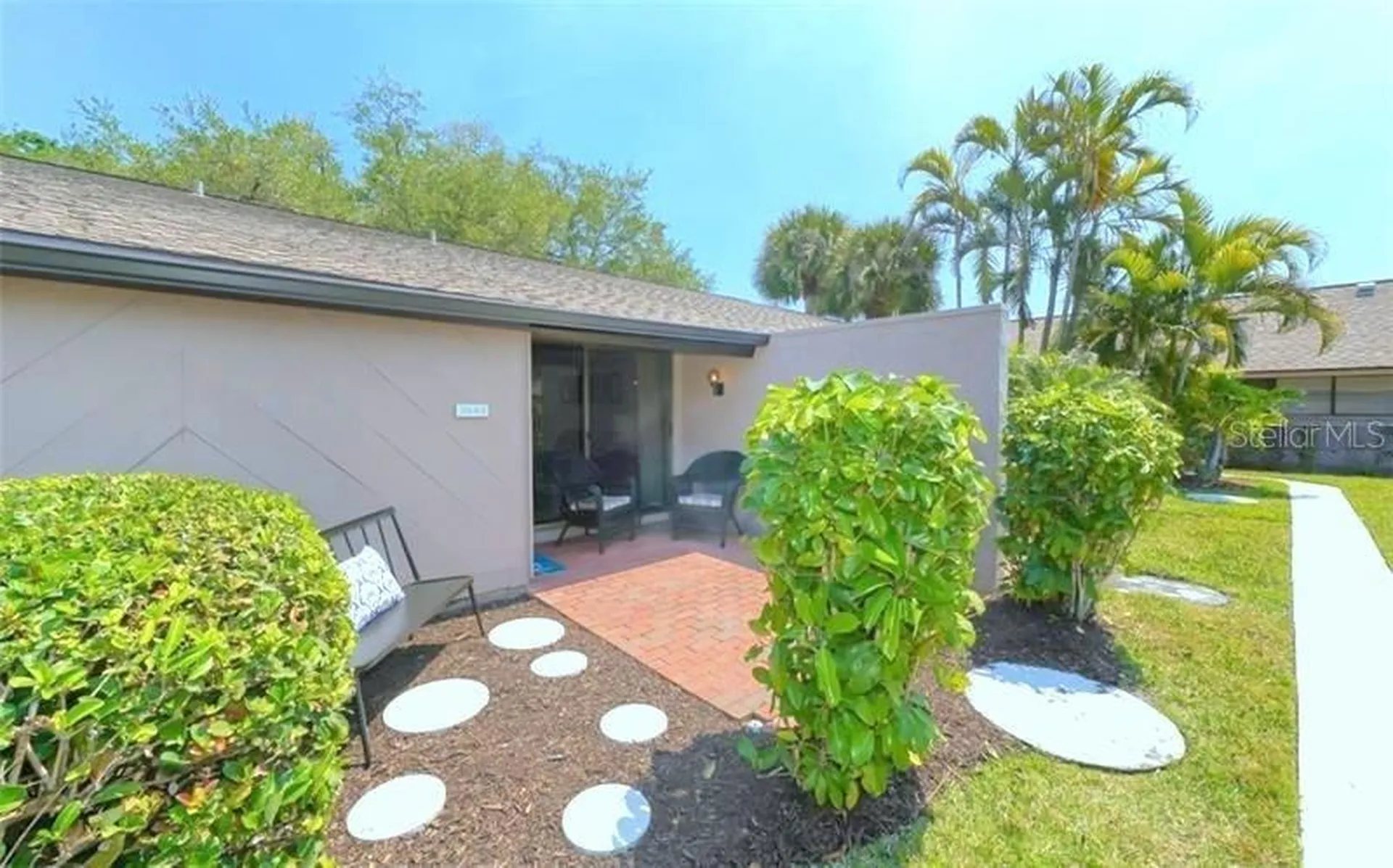 3543 Longmeadow Sarasota FL 34235