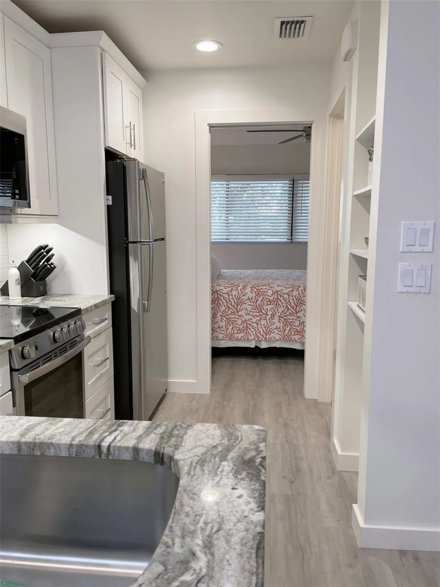 3543 Longmeadow Sarasota FL 34235