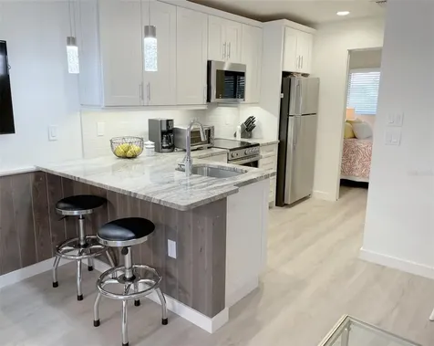 3543 Longmeadow Sarasota FL 34235