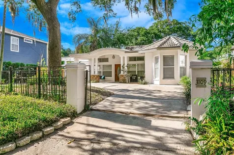 3109 W Oakellar Avenue Tampa FL 33611