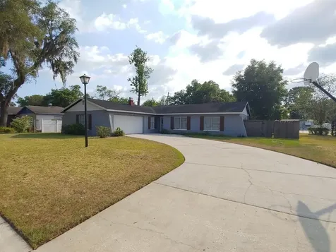 2974 Forest Circle Seffner FL 33584