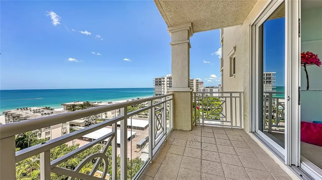 2050 Benjamin Franklin Drive Sarasota FL 34236