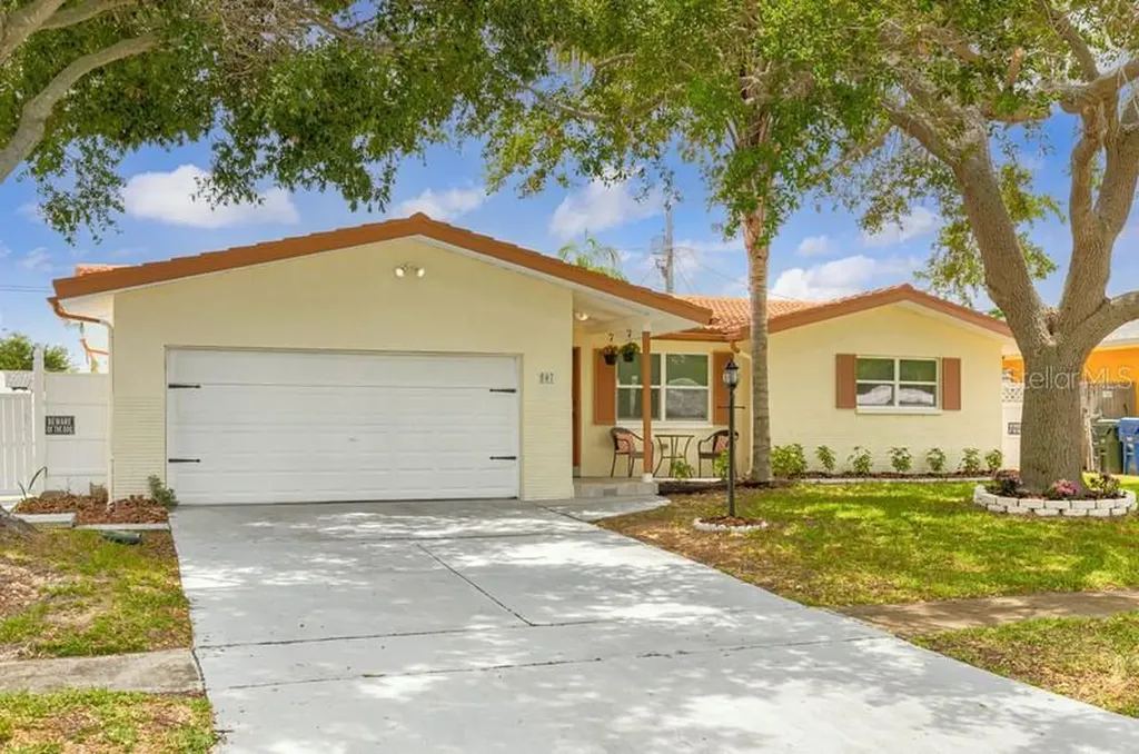507 Shore Drive Largo FL 33771
