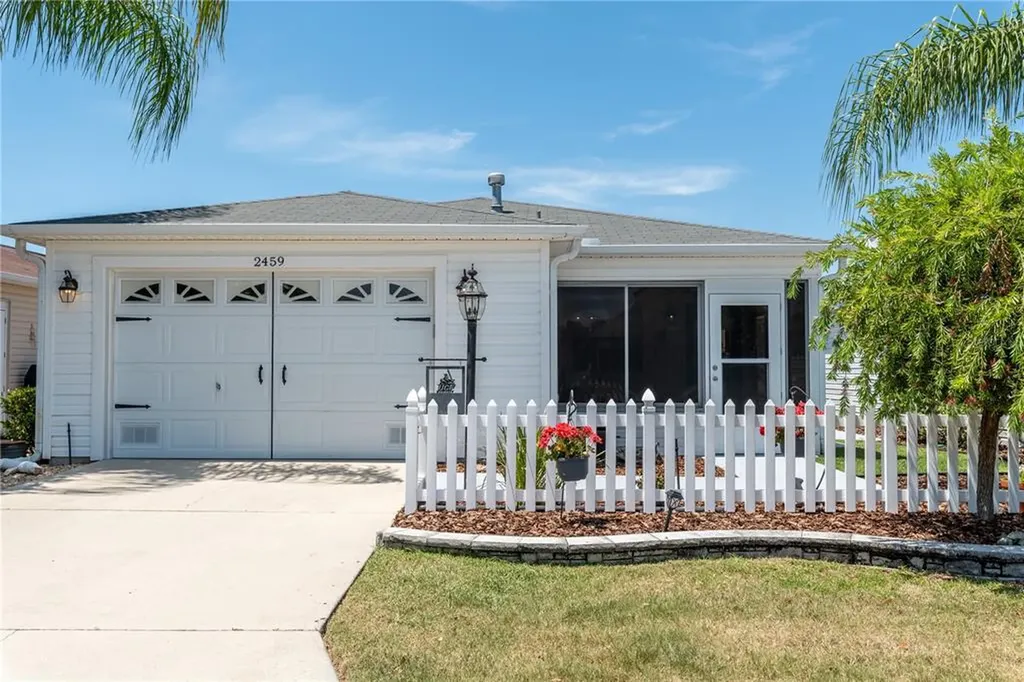 2459 Southern Oak Street The Villages FL 32162