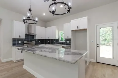 2424 NE 2nd Avenue Gainesville FL 32641