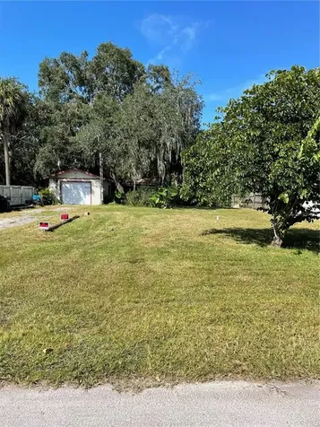 9925 Alavista Drive Gibsonton FL 33534