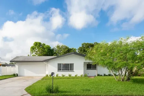 2191 College Drive Clearwater FL 33764