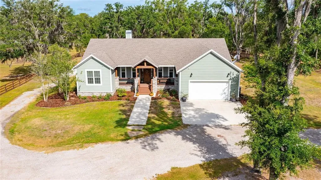 15065 Bellamy Brothers Boulevard Dade City FL 33523