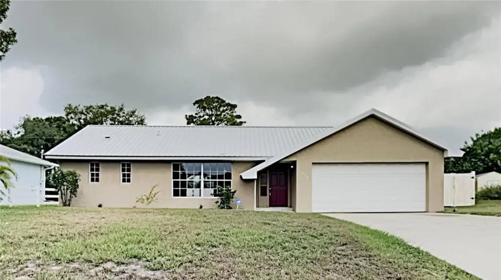 1985 13th Avenue SW Vero Beach FL 32962