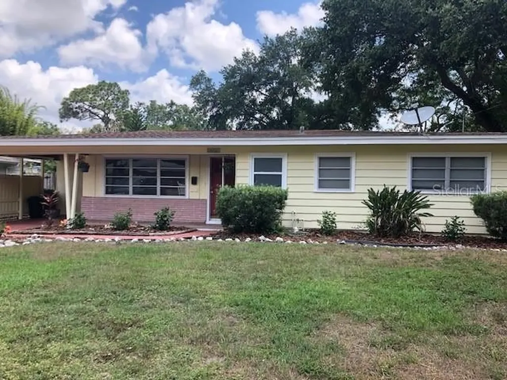 2651 Wood Street Sarasota FL 34237