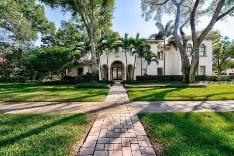 3318 W Mckay Avenue Tampa FL 33609