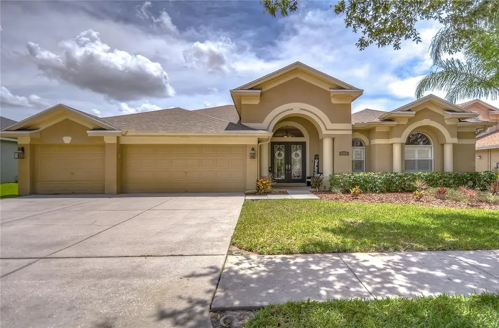 4346 Waterford Landing Drive Lutz FL 33558