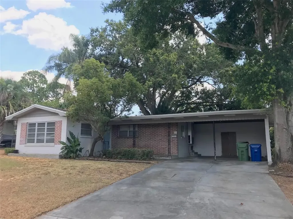 806 Avenue L SE Winter Haven FL 33880