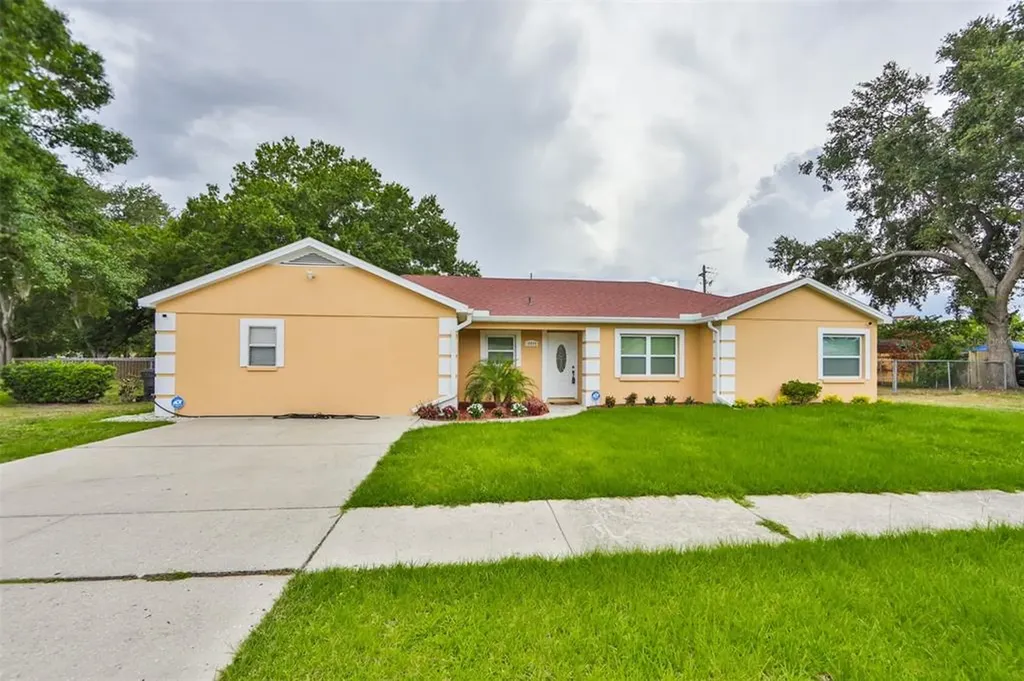 14804 Briar Way Tampa FL 33613