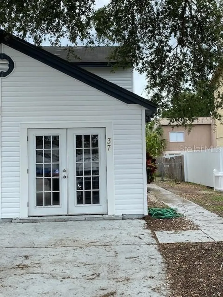 1100 Lowry Avenue Lakeland FL 33801