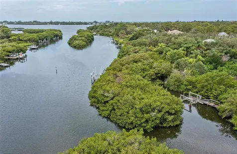 1628 Bayshore Drive Englewood FL 34223