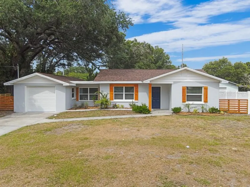 656 2nd Street SE Largo FL 33771