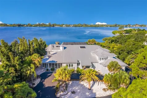 1185 Bayshore Drive Englewood FL 34223