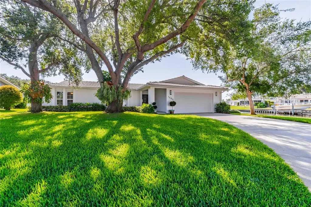 1480 49th Avenue NE St Petersburg FL 33703