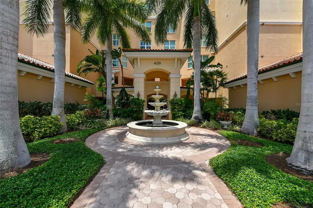 409 N Point Road Osprey FL 34229