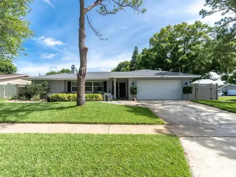 6259 31st Terrace N St Petersburg FL 33710