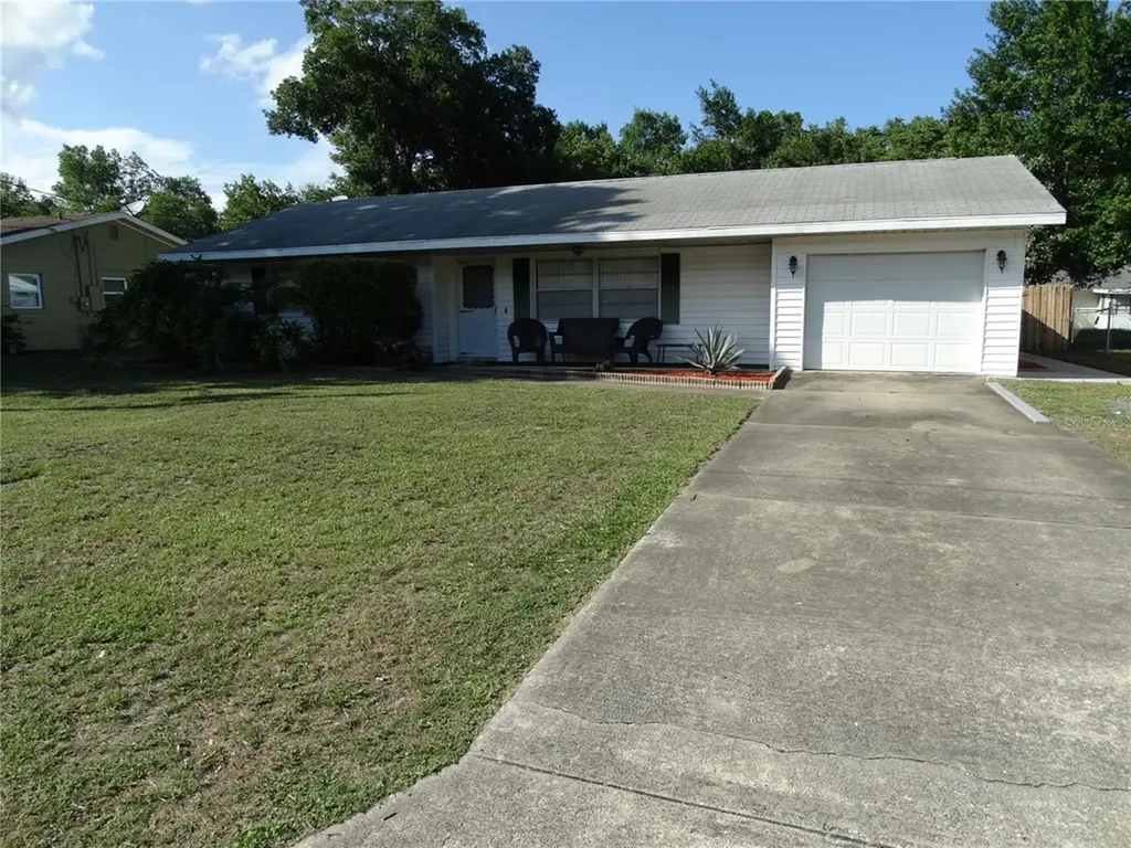 12 Oleander Lane Debary FL 32713