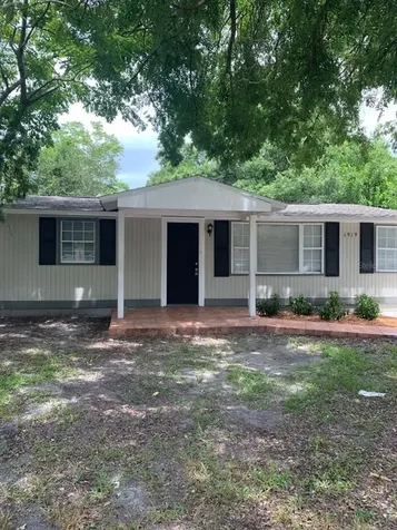 1919 S Summerlin Avenue Sanford FL 32771