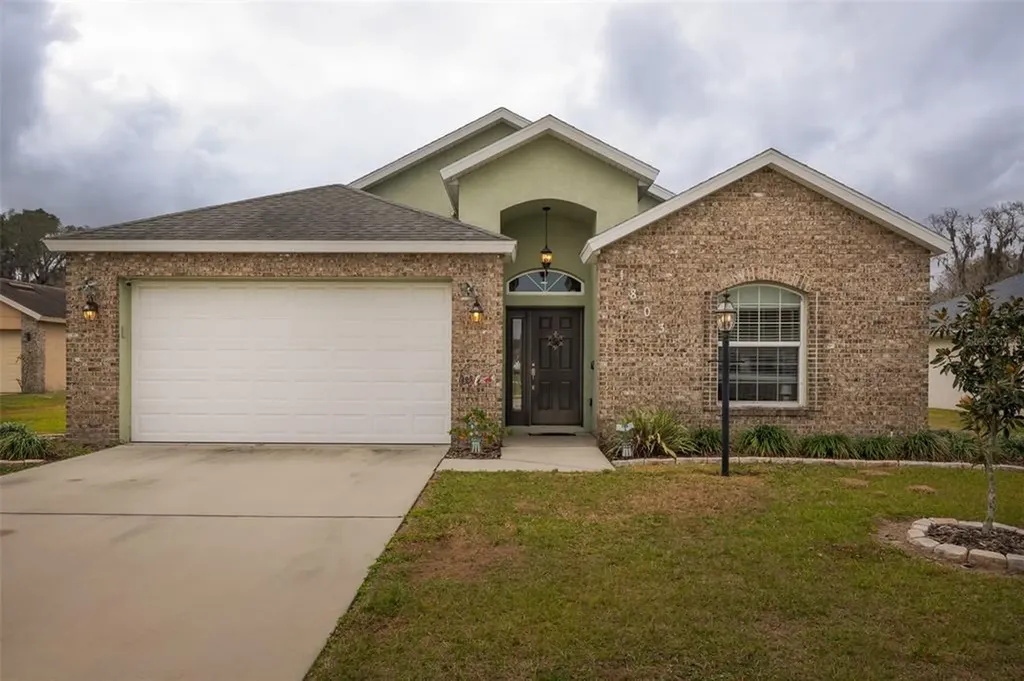 1803 N Johnson Street Plant City FL 33563