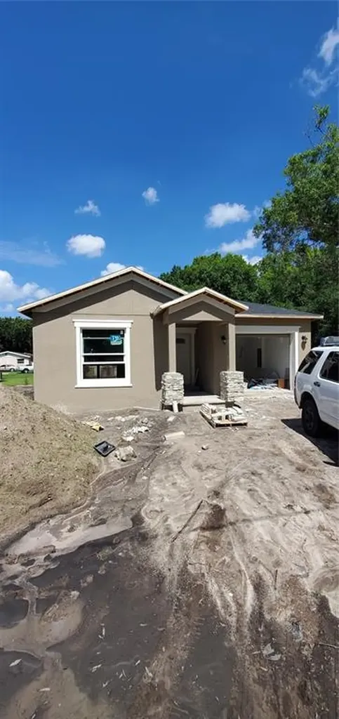 111 S Forest Street Plant City FL 33563