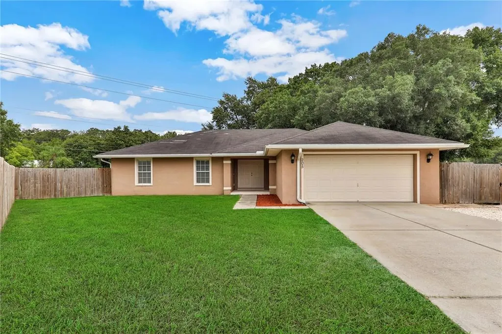 205 Essary Street N Auburndale FL 33823