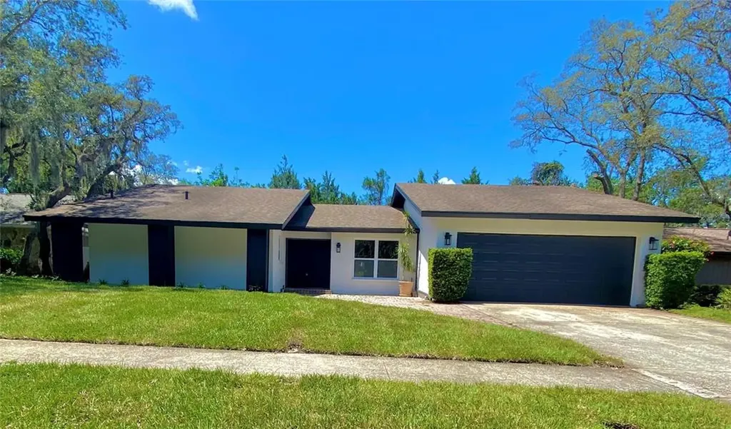 2882 Deer Run N Clearwater FL 33761