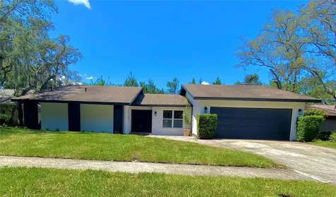 2882 Deer Run N Clearwater FL 33761