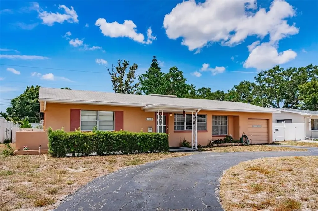 4118 28th Avenue N St Petersburg FL 33713
