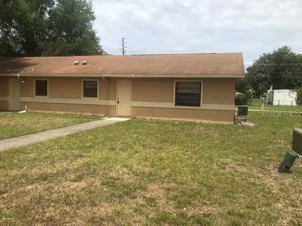 2112 W Martin Street Kissimmee FL 34741
