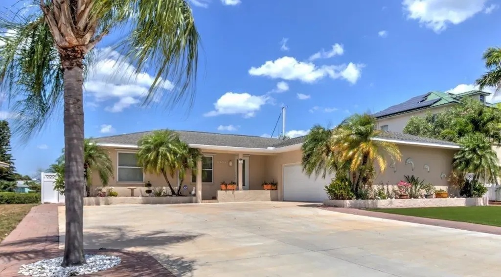 6506 Bimini Court Apollo Beach FL 33572