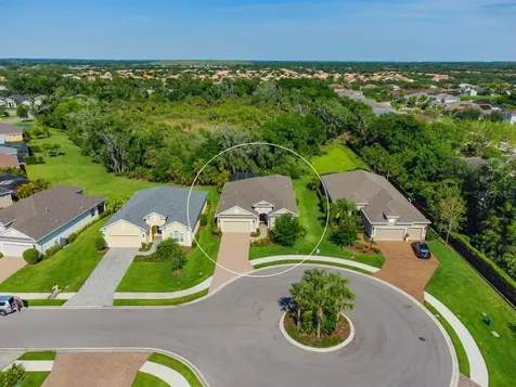 3610 Woodcliff Lake Terrace Sarasota FL 34243