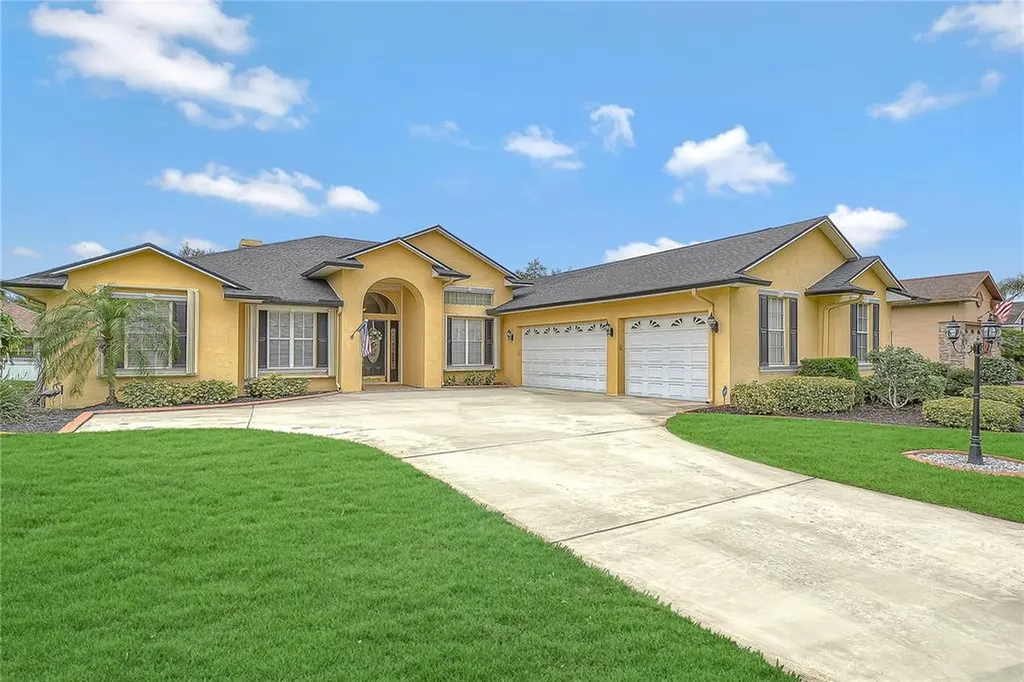 721 Citrus Wood Lane Valrico FL 33594