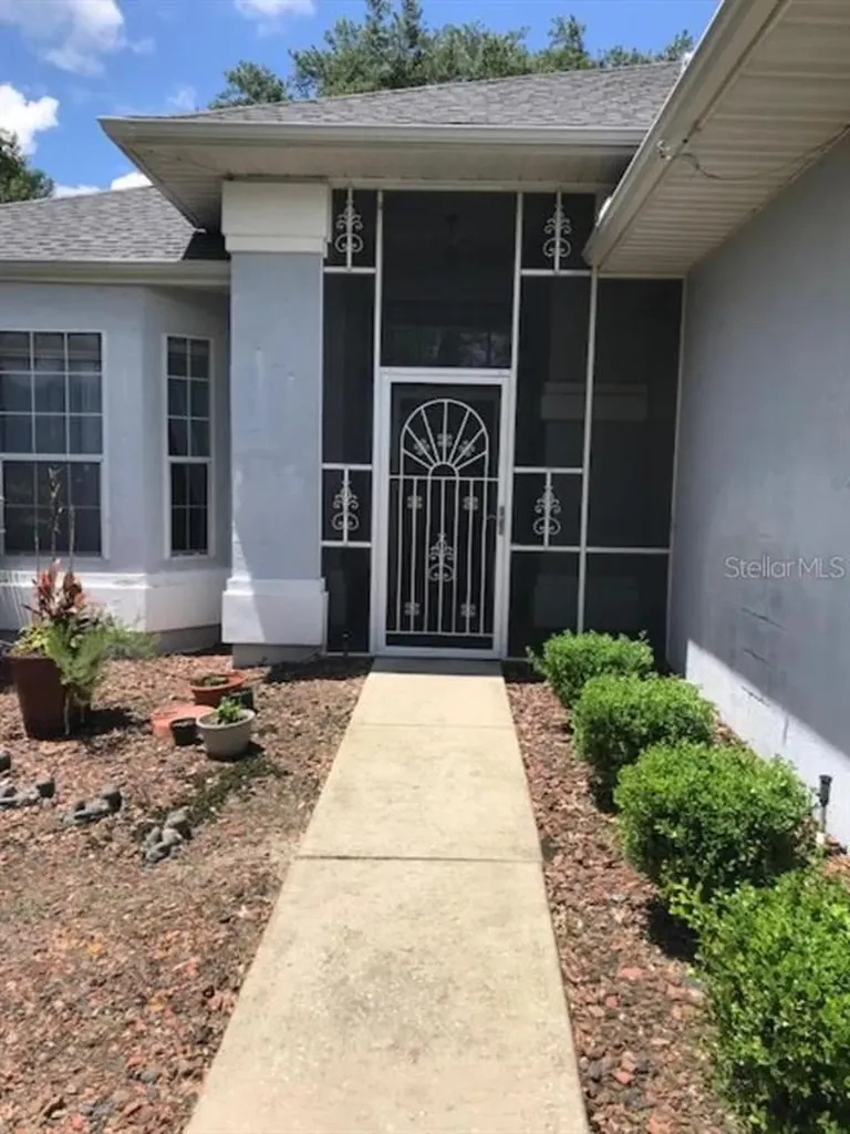 19756 SW 93rd Lane Road Dunnellon FL 34432
