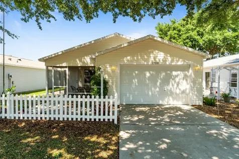 1708 Rosales Road The Villages FL 32162