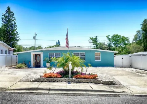 1310 Hawaii Avenue Palm Harbor FL 34683
