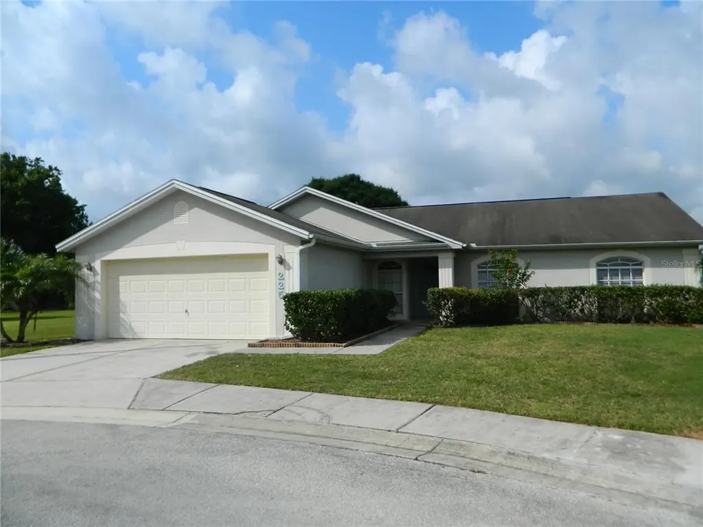 225 Seven Oaks Drive Mulberry FL 33860