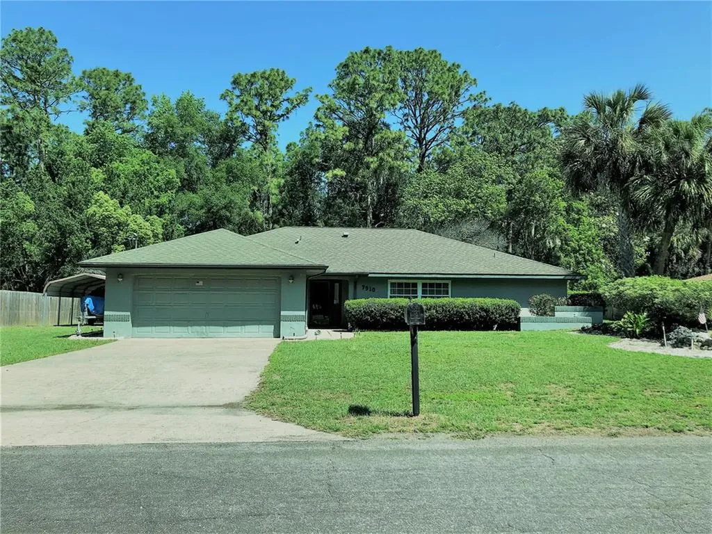 7910 N Sarazen Drive Citrus Springs FL 34434