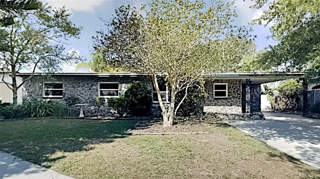 1622 Larkin Avenue Orlando FL 32812