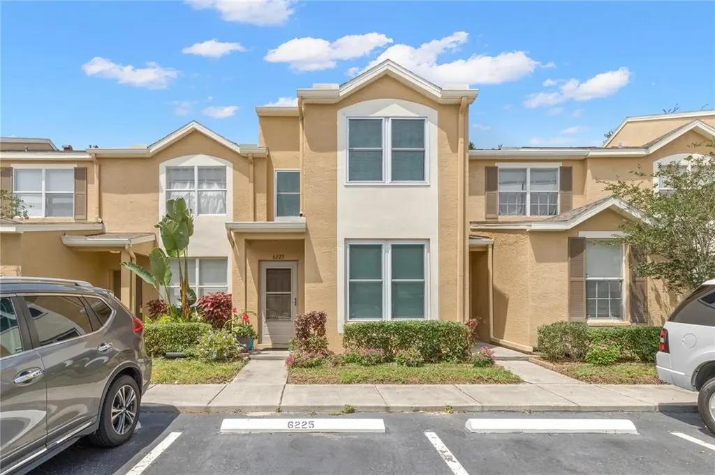 6225 Osprey Lake Circle Riverview FL 33578