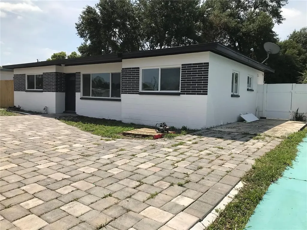 8780 94th Avenue Seminole FL 33777