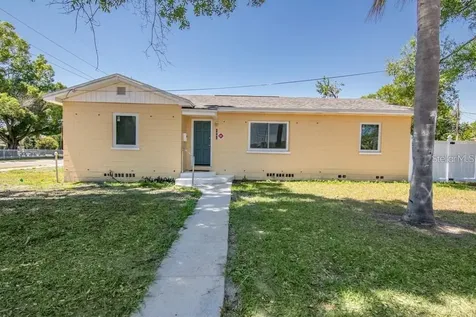 1041 37th Street S St Petersburg FL 33711