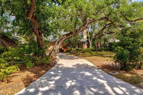 595 N Bayshore Drive Safety Harbor FL 34695