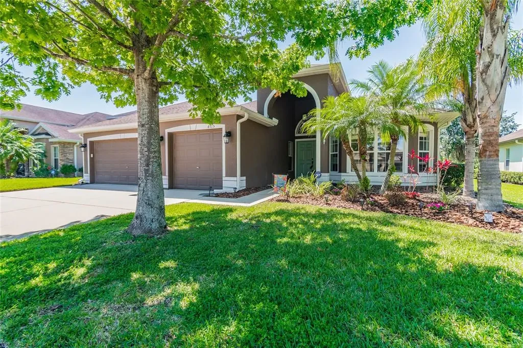 4715 Pointe O Woods Drive Wesley Chapel FL 33543